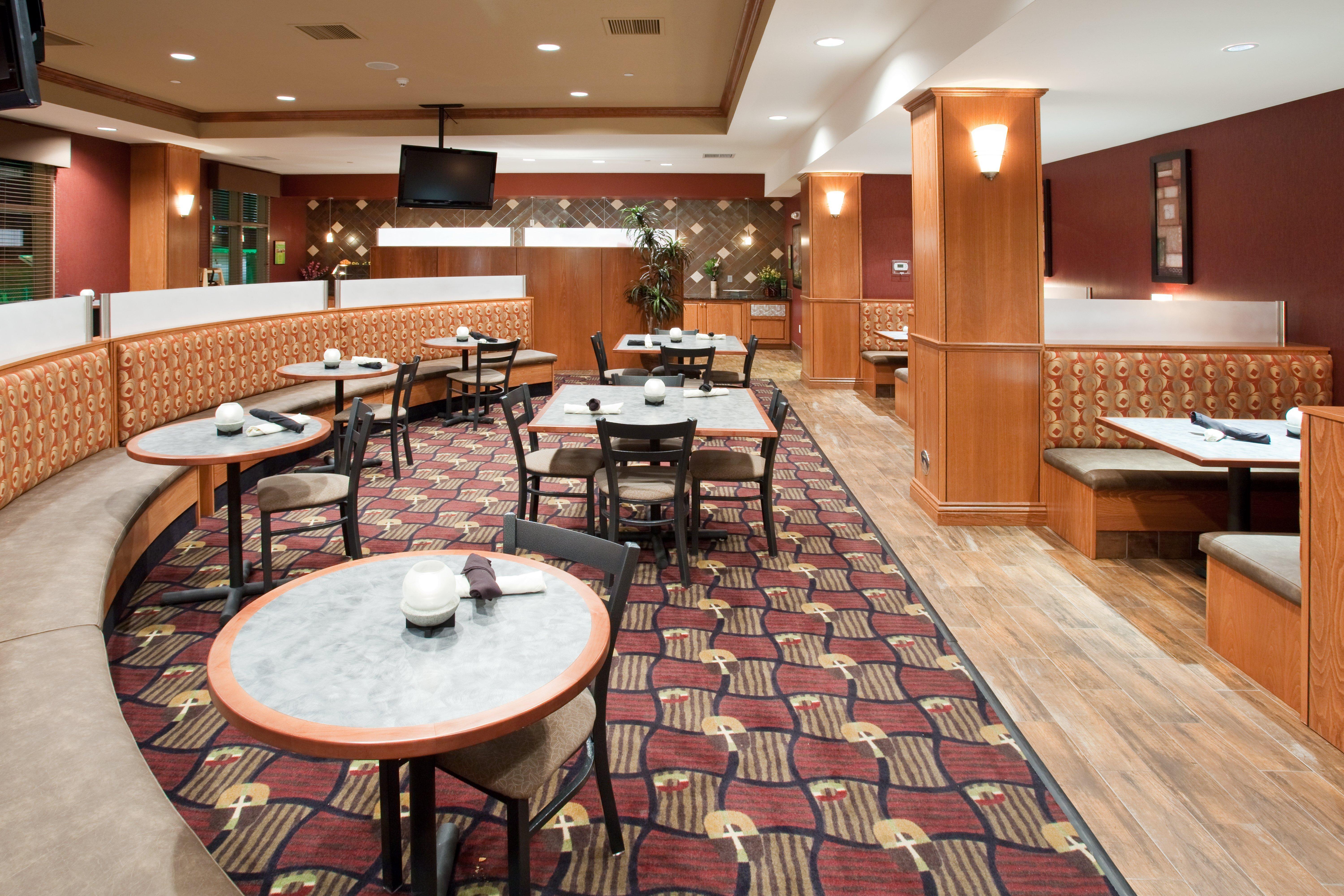 Holiday Inn Hotel & Suites Grand Junction-Airport By Ihg Exterior foto