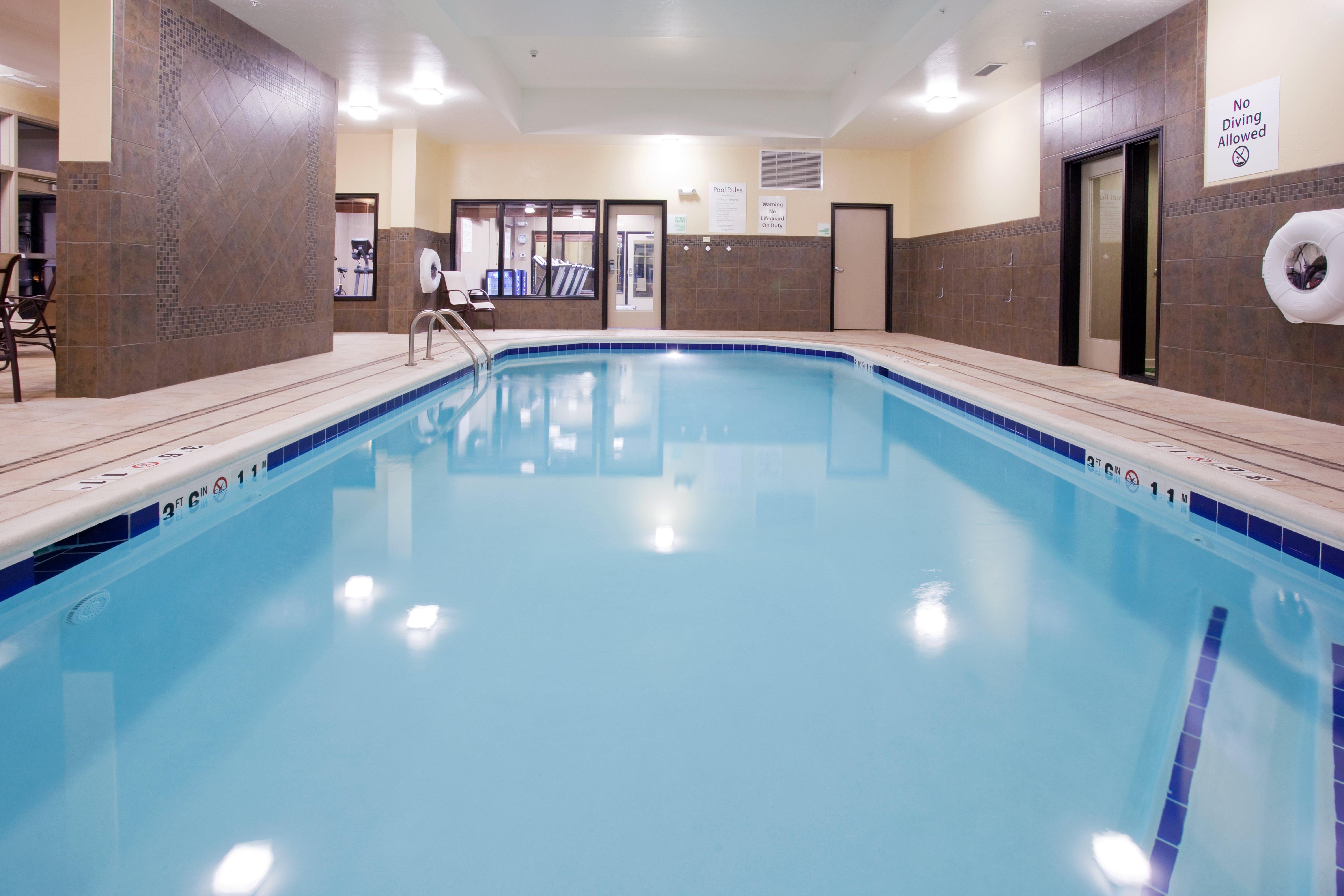 Holiday Inn Hotel & Suites Grand Junction-Airport By Ihg Exterior foto