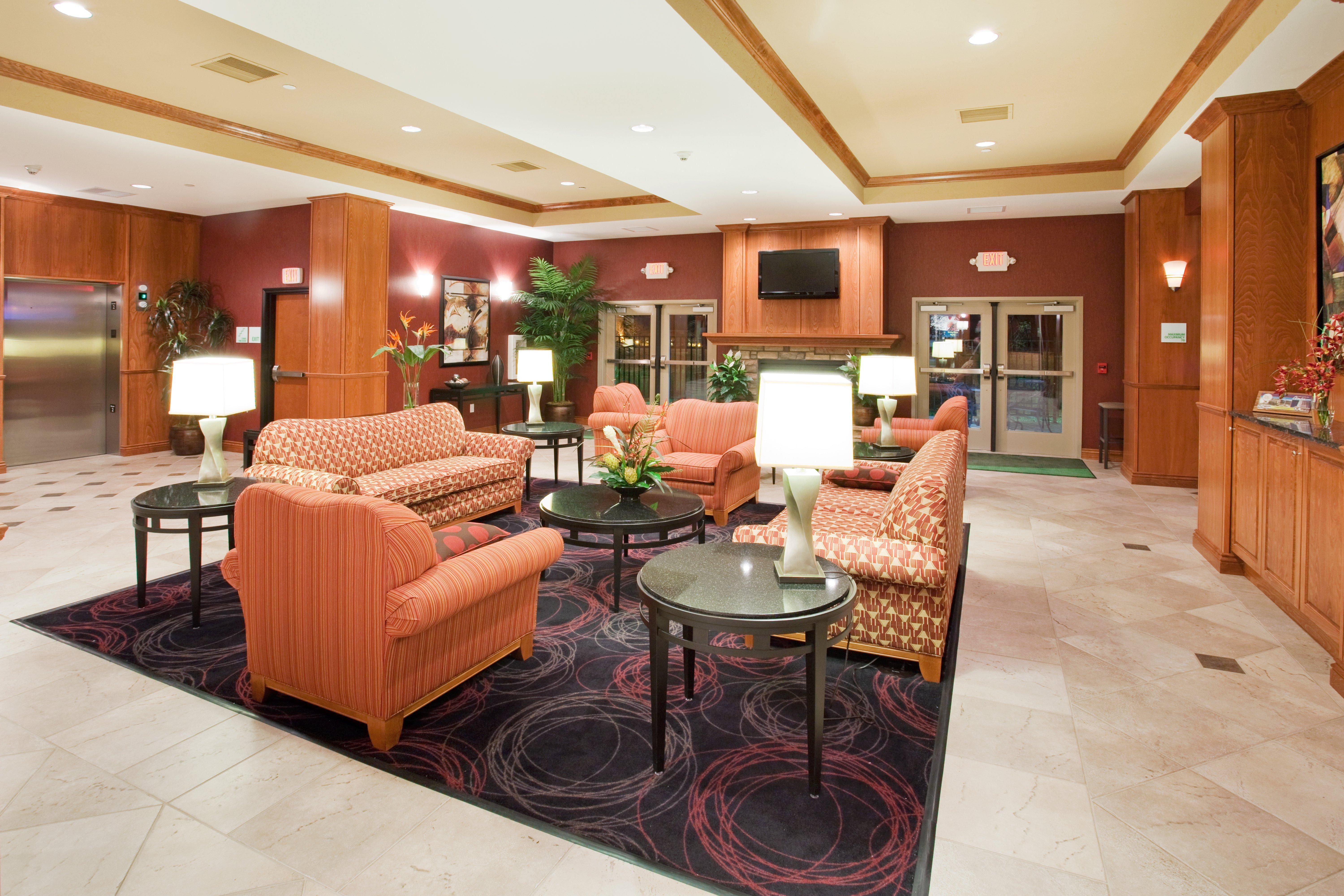 Holiday Inn Hotel & Suites Grand Junction-Airport By Ihg Exterior foto